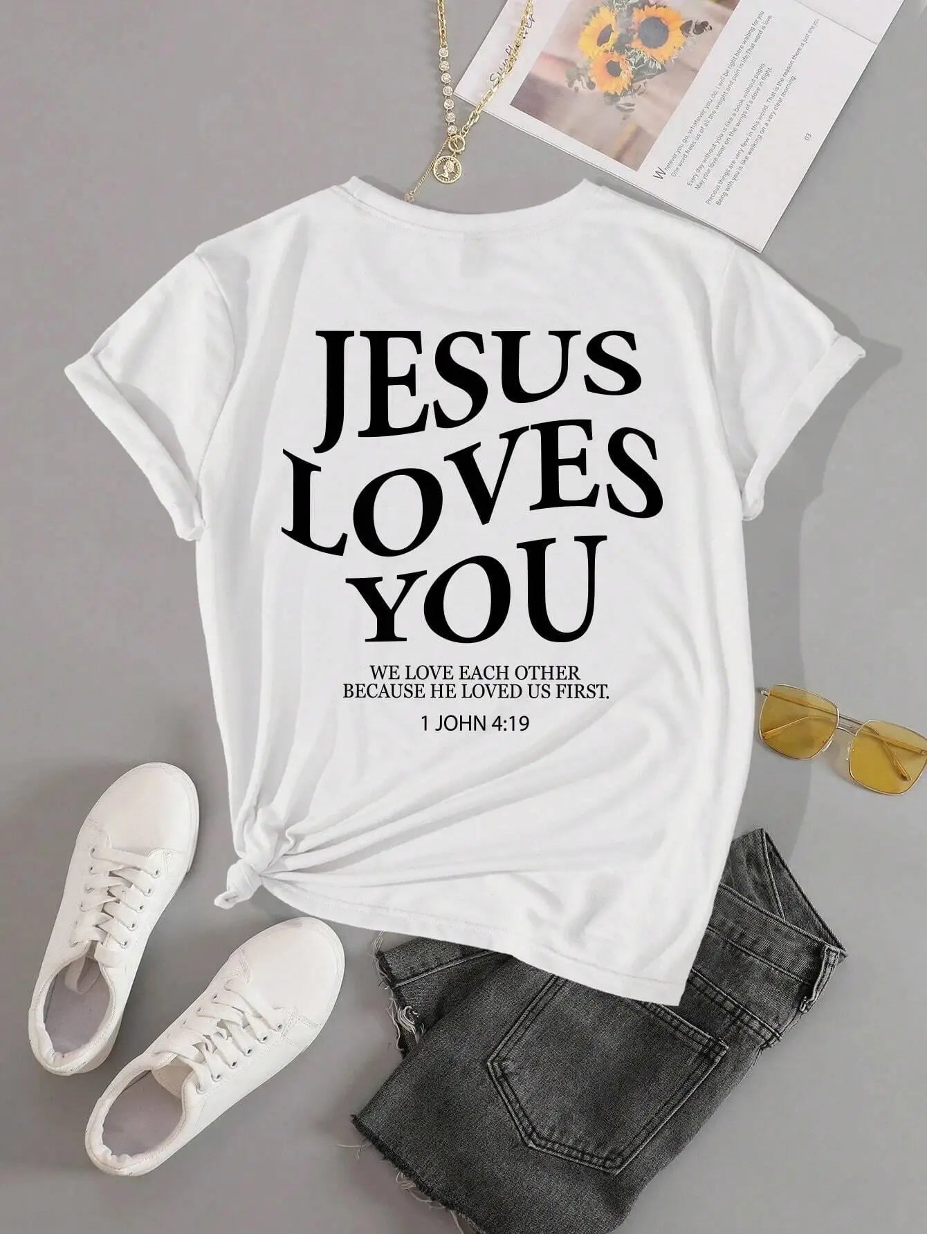 Jesus Loves You Letter Print Women T-Shirts